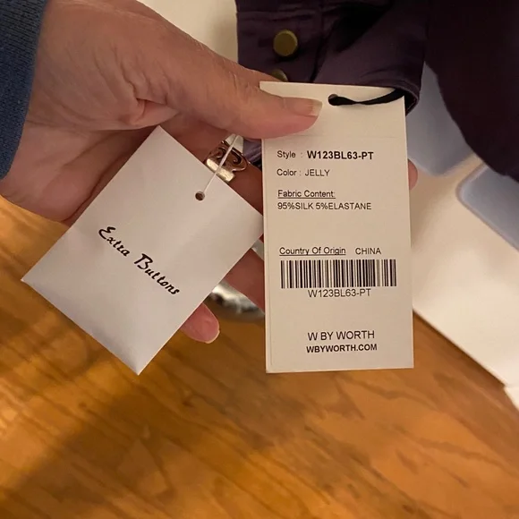 Worth NY Silk Blouse - Picture 5 of 9